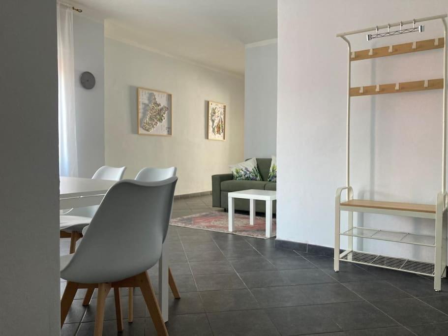 Appartamento Borgo Rane Alba  Exterior photo